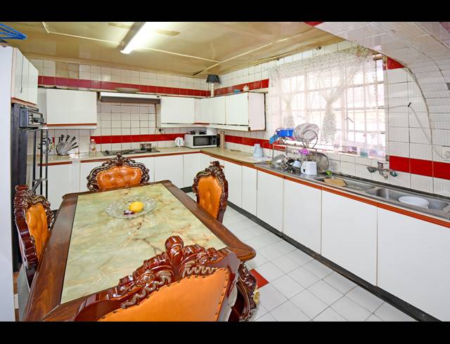 3 BEDROOM HOUSE FOR SALE IN MAYFAIR